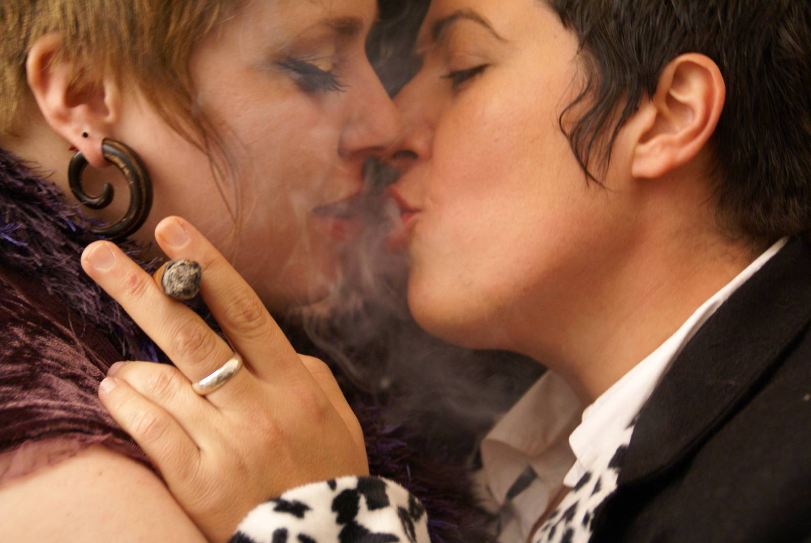 Smokers.  Vero V. Barlet