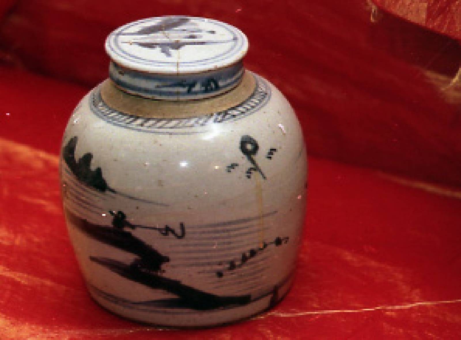 chinese work, China, Chinese ceramic, old ceramic.  Philippe Cardella