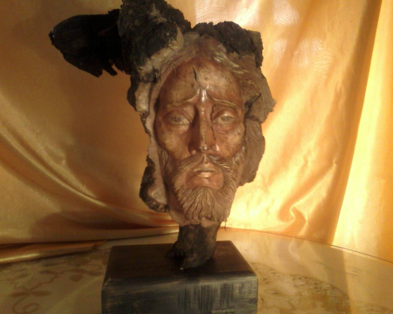 Christ in his passion. Ricardo Davila Santos
