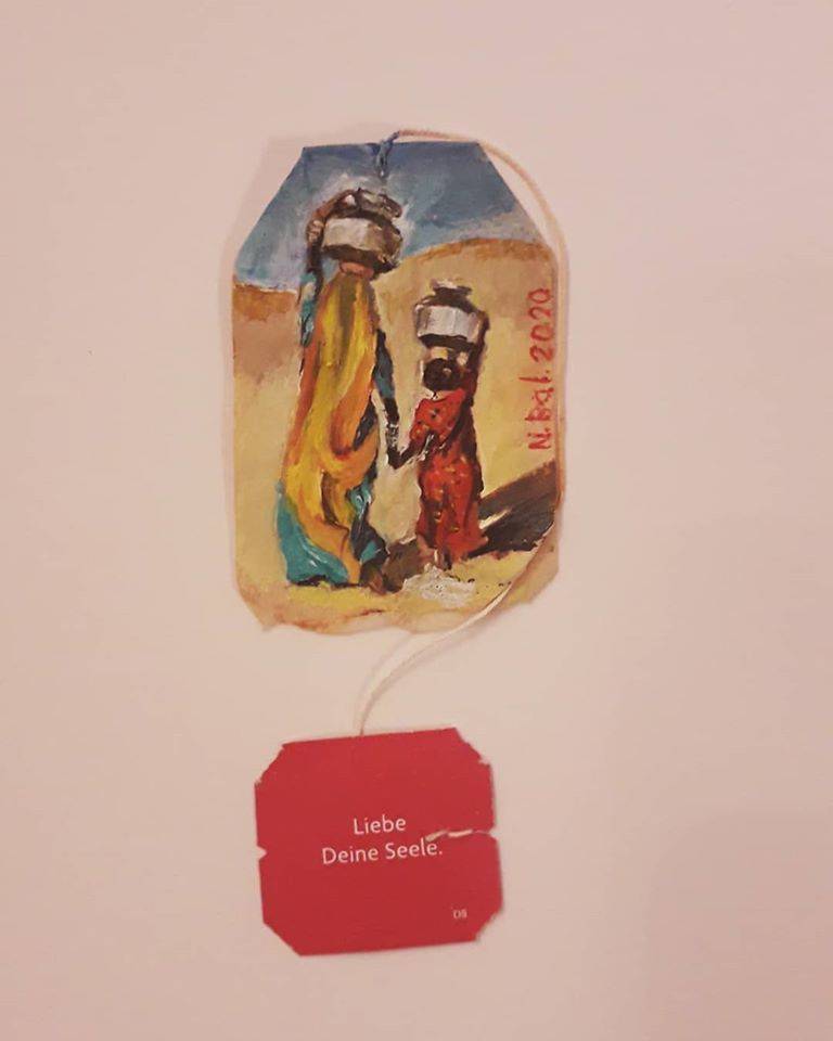 Acryl und Teebeutel. 