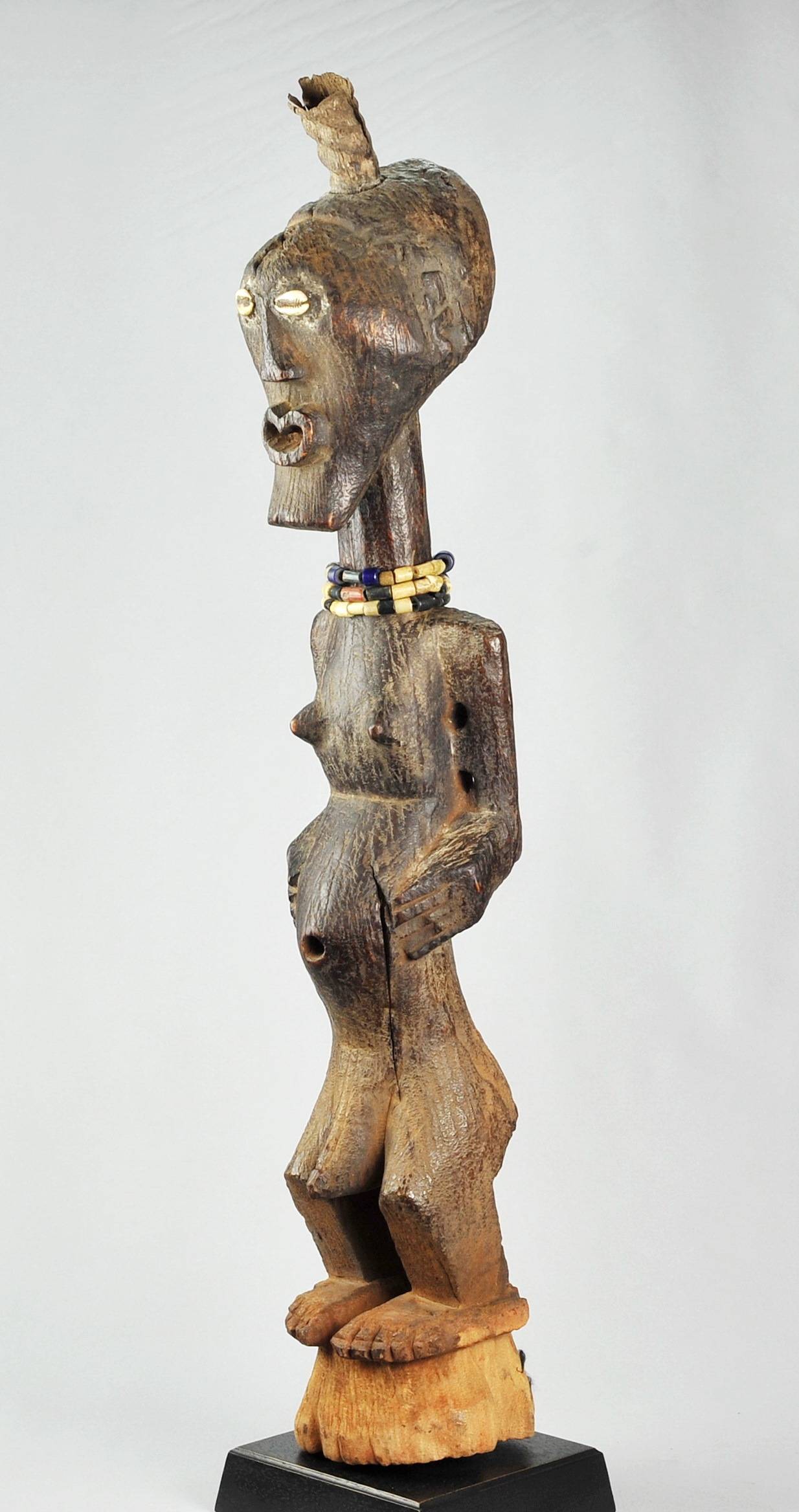 Grand Fétiche de protection songye 78 cm Congo Rdc.  Galerie De La Louve Arts Premiers