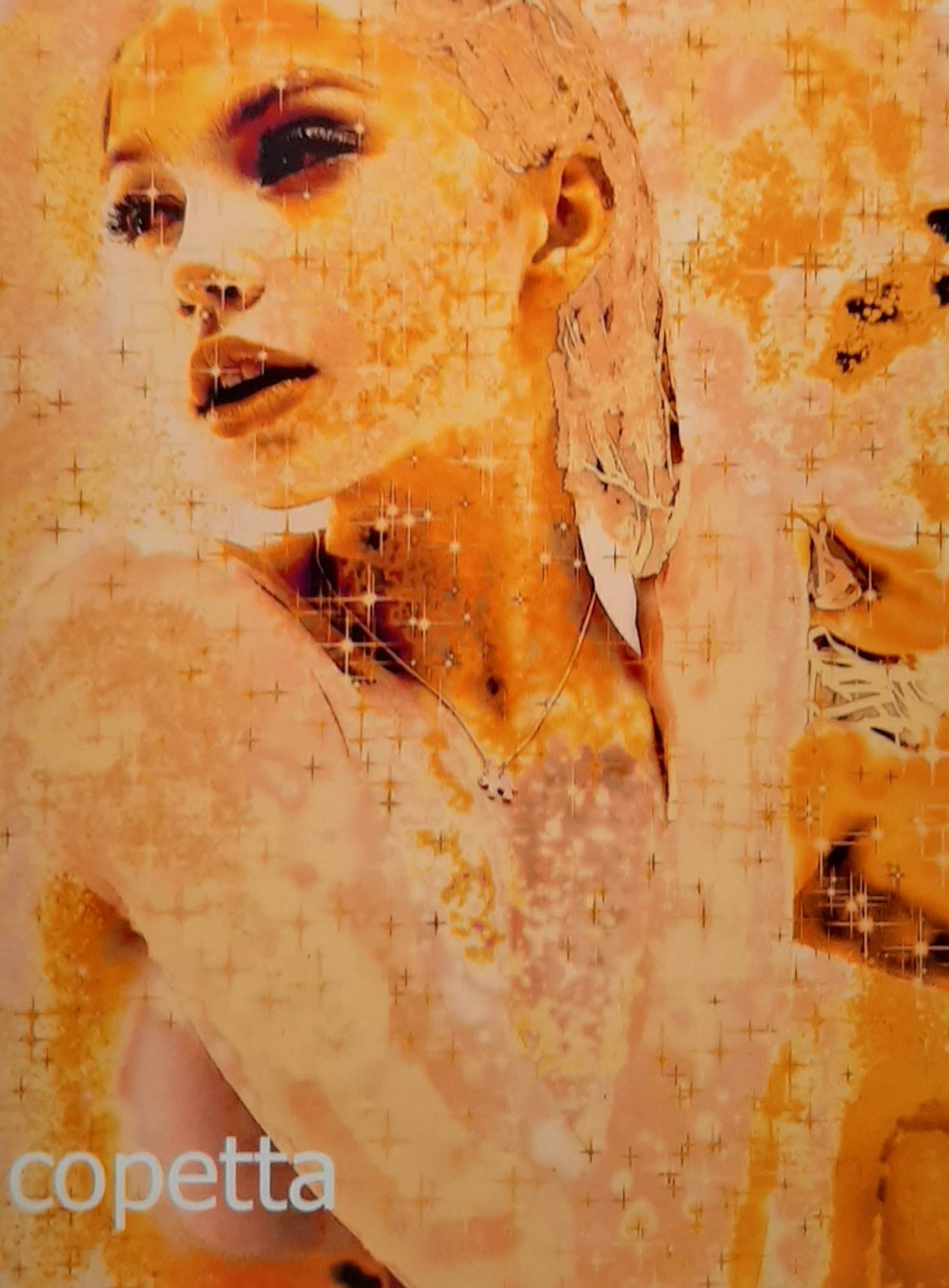 Fille de coiffant de ses mains. Jean-Jacques Copetta