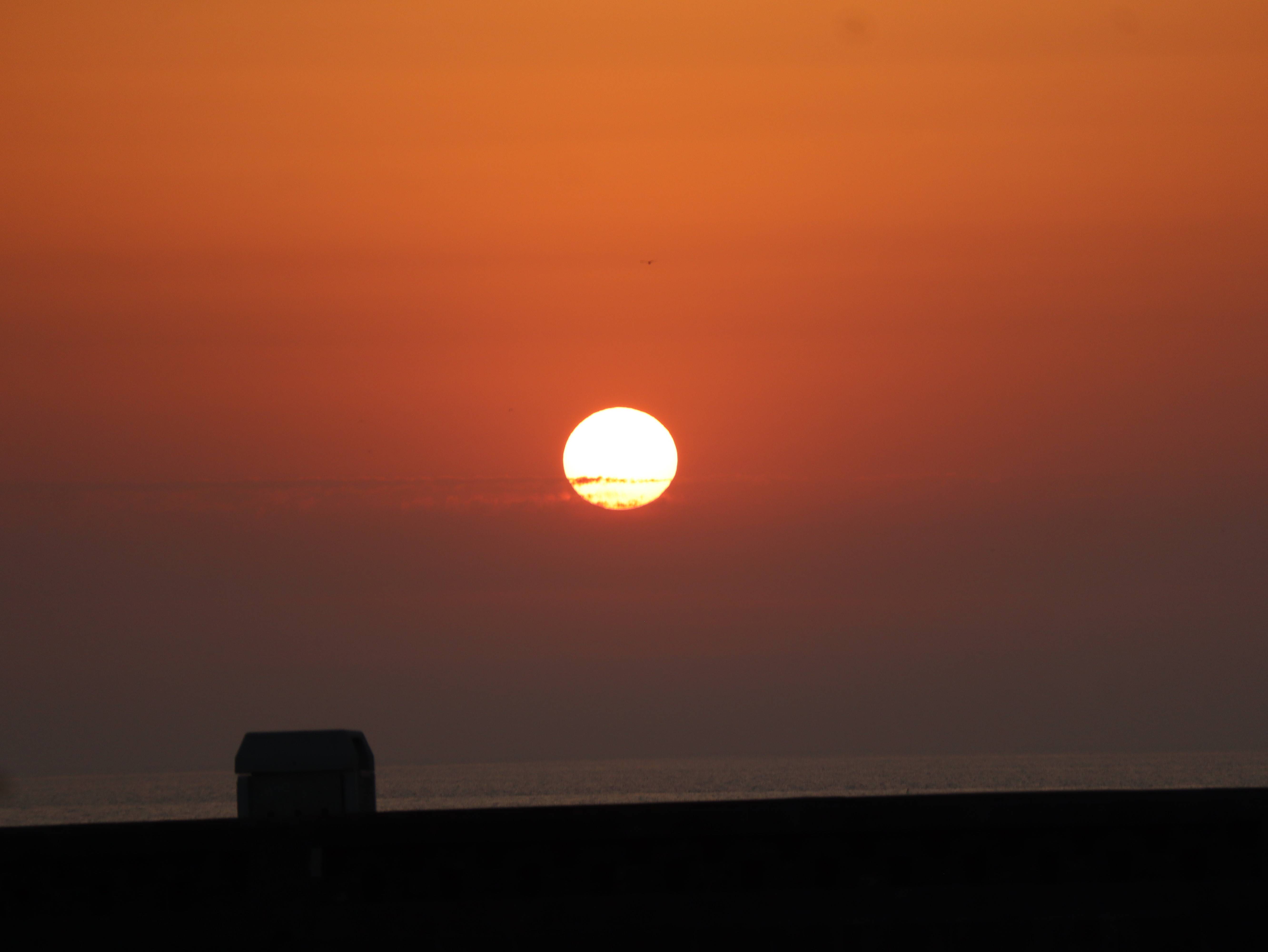 «Le soleil est l'unique étoile de la tolérance, il brille pour tous» K. Chakor. Nathalie Hochard-Gaudry