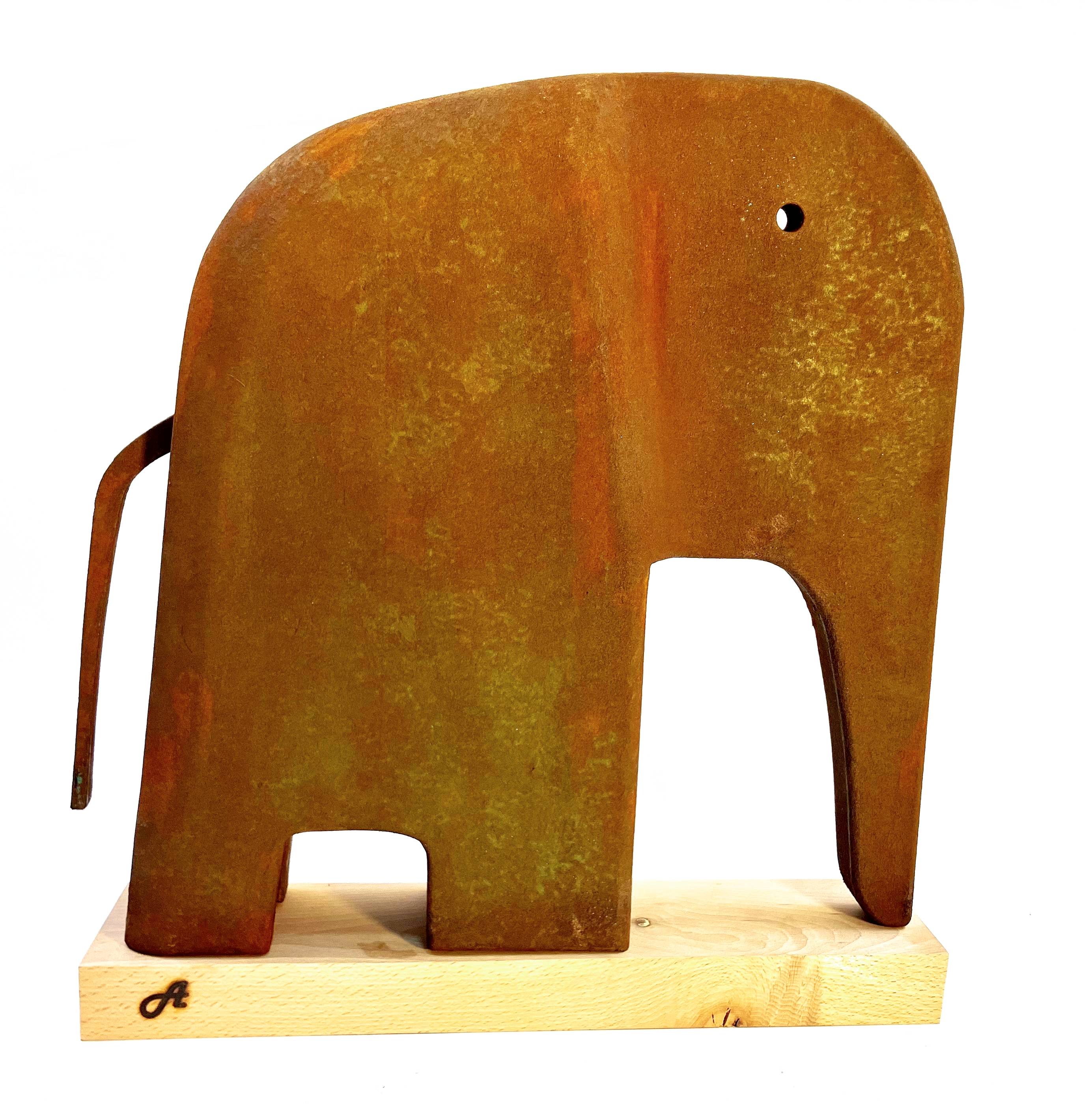 Elefante. Antonio Martinez Ruiz