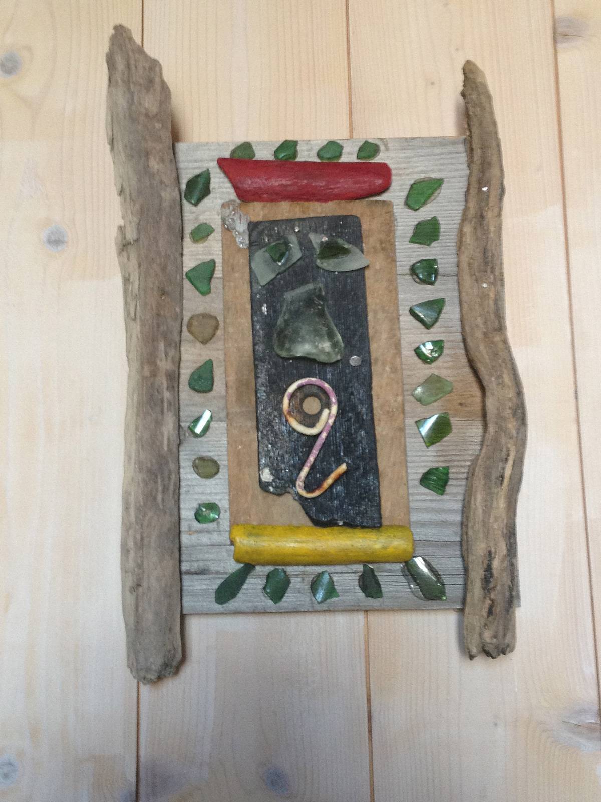 Tetes de bois materiaux divers recup. Buera Martine