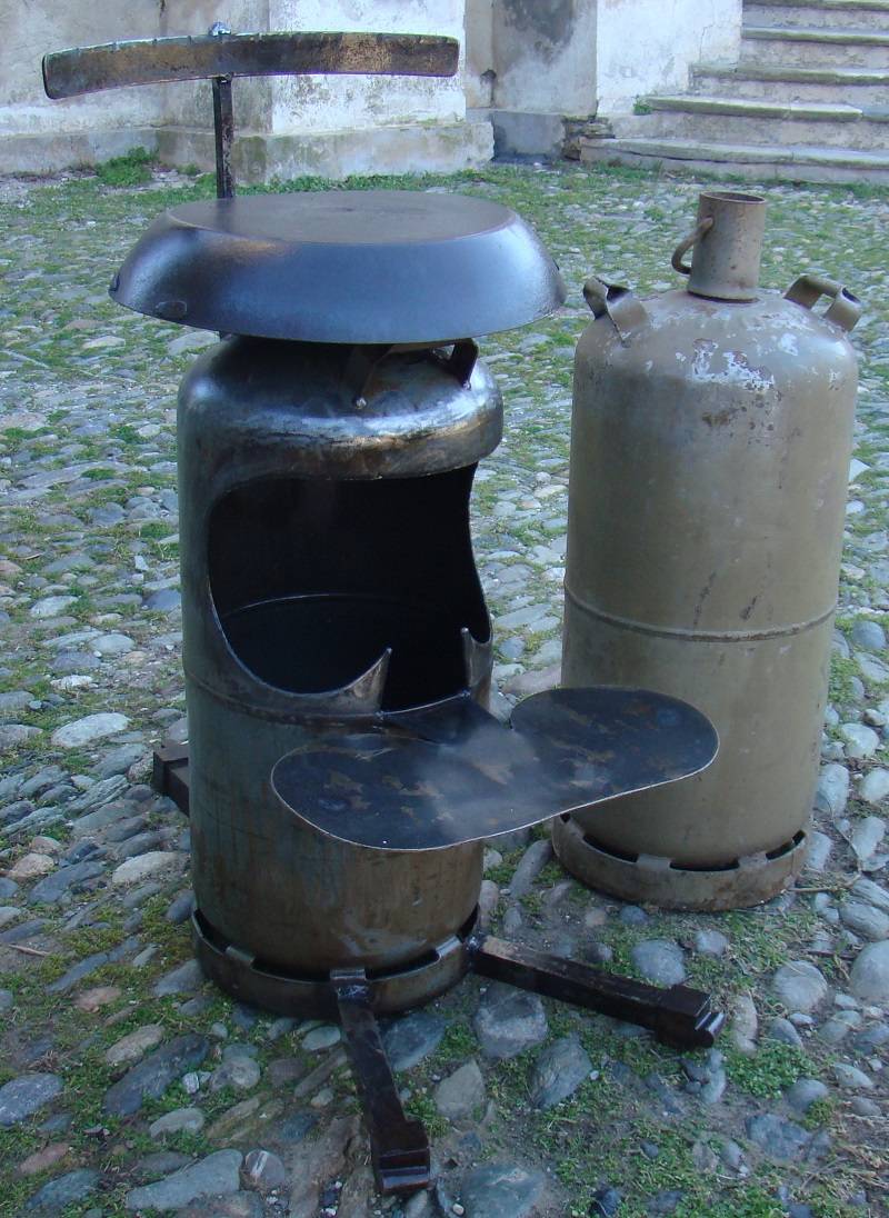 Tabouret explosif. Jtp Jtp