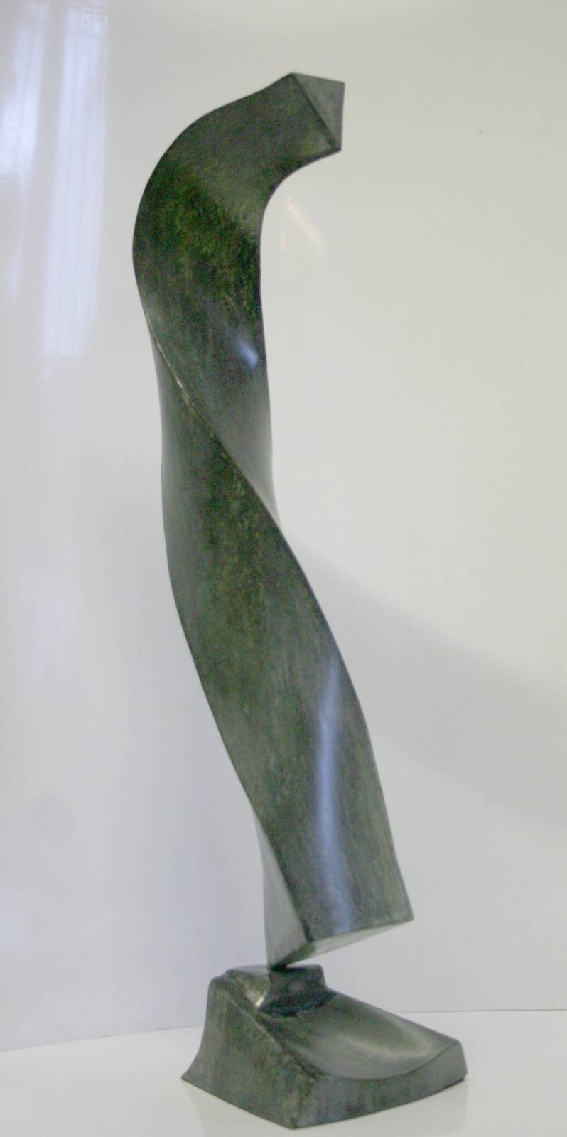 Delta t95. Gbraguy Braguy Sculpture